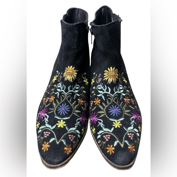 Diba Shoes - Diba Embroidered Floral Ankle Booties Black Suede Boho Western Size 7.5